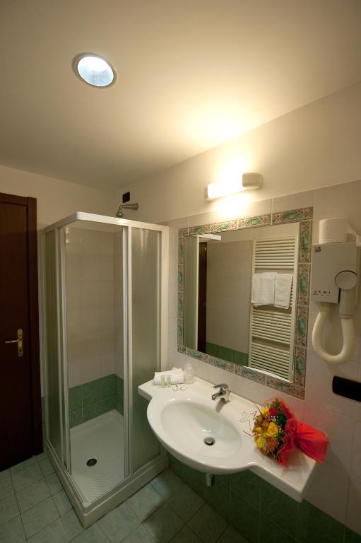 Hotel Roma Cassano Magnago Bagian luar foto